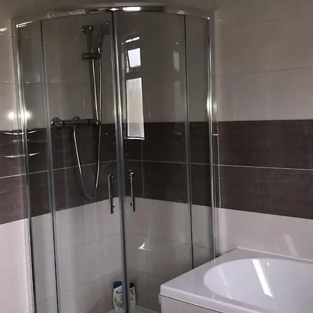Luxuary Lovely 4-bed House *