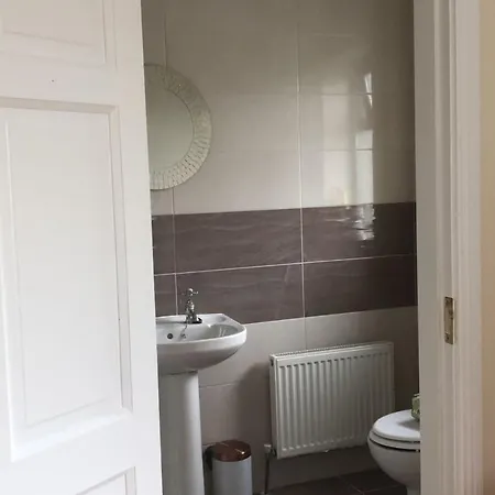 بيت للعطل Luxuary Lovely 4-bed House *