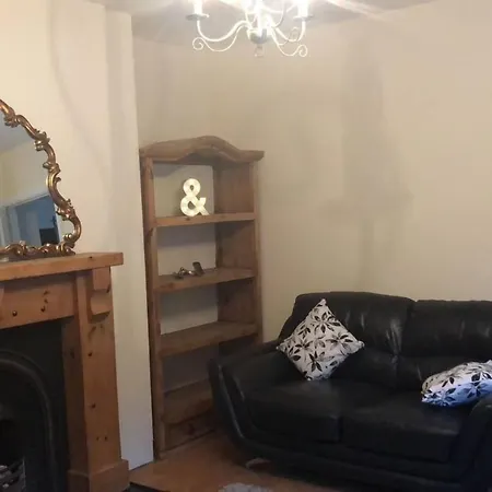 Luxuary Lovely 4-bed House * روسكومون